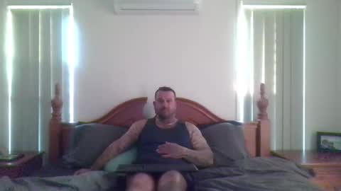 hotinhereaussie online show from June 1, 2026, 8:43 pm