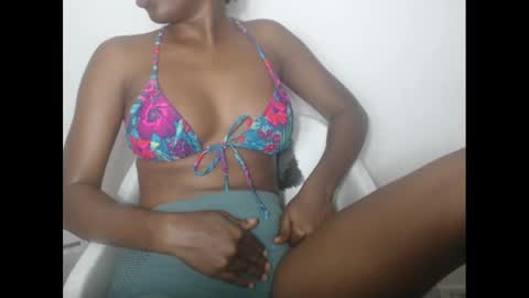 hotjessie0 online show from January 13, 2025, 10:25 am