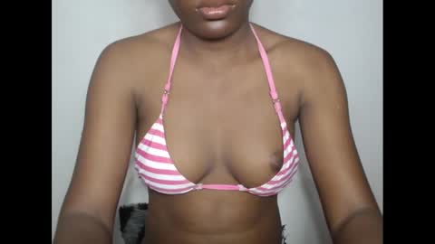 hotjessie0 online show from February 12, 2025, 4:44 am
