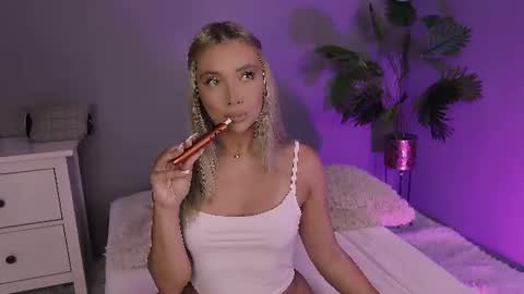 Snapshot of hotjessxx chatting on June 15, 2026, 4:47 am Maria online show from June 15, 2026, 4:47 am