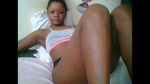 LOYCE online show from October 28, 2025, 9:35 am