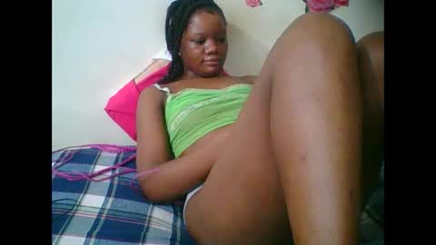 LOYCE online show from November 30, 2025, 12:36 am