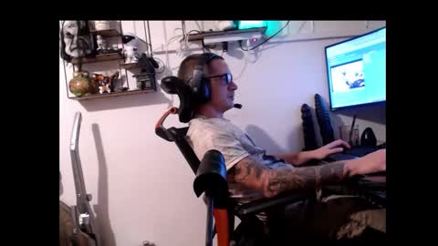 hotkinkytat online show from December 8, 2024, 5:29 am