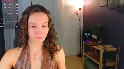 Snapshot of hotlaracroft chatting on June 16, 2026, 3:03 pm Allison online show from June 16, 2026, 3:03 pm