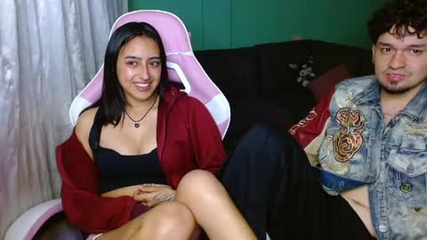 Snapshot of hotlatinocouple__ chatting on May 15, 2026, 11:01 pm Eevee Zoro online show from May 15, 2026, 11:01 pm
