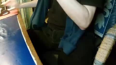 hotleopold online show from December 22, 2024, 9:53 pm