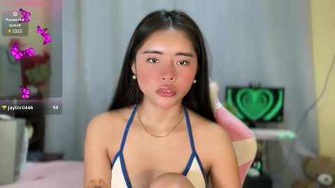 Snapshot of hotloveaxx chatting on March 26, 2026, 2:33 pm Vea online show from March 26, 2026, 2:33 pm