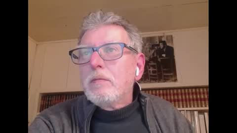 hotlux_54 online show from February 5, 2025, 9:07 pm