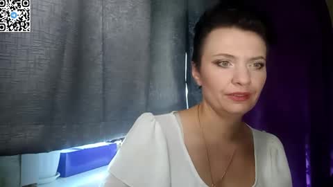 hotmamaqueen234 online show from June 2, 2026, 10:39 am