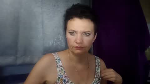 hotmamaqueen234 online show from August 9, 2026, 10:15 pm