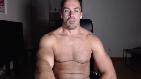 Snapshot of hotmanhotman93 chatting on September 25, 2025, 8:12 pm Rick online show from September 25, 2025, 8:12 pm