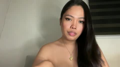 Snapshot of hotmermaidts chatting on October 9, 2025, 6:17 pm Eva online show from October 9, 2025, 6:17 pm