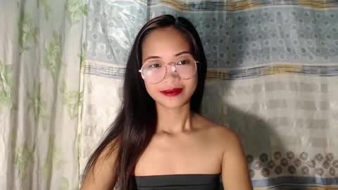 hotmom_gia online show from February 11, 2025, 12:37 pm