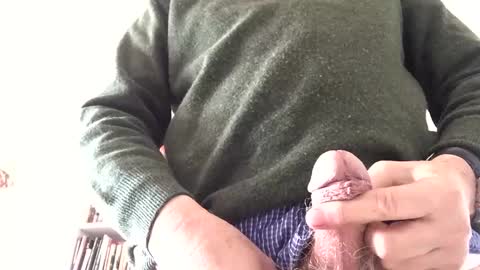 Snapshot of hotmuff99 chatting on February 24, 2025, 12:37 pm hotmuff99 online show from February 24, 2025, 12:37 pm