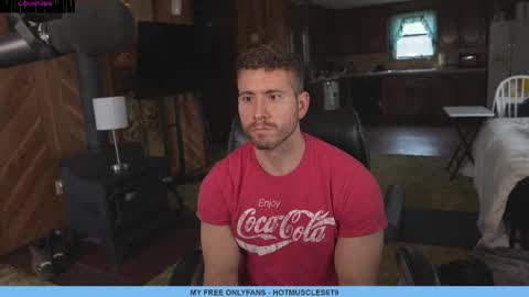 Snapshot of hotmuscles6t9 chatting on March 8, 2025, 8:35 pm hotmuscles6t9 online show from March 8, 2025, 8:35 pm