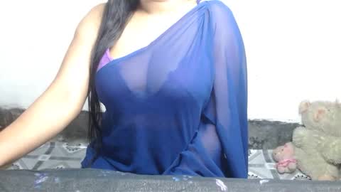 Snapshot of hotmuskan21 chatting on January 16, 2025, 5:44 pm Muskan online show from January 16, 2025, 5:44 pm
