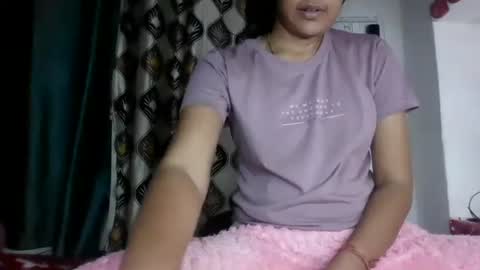 Snapshot of hotnsweetindian chatting on January 4, 2025, 12:38 pm lola online show from January 4, 2025, 12:38 pm