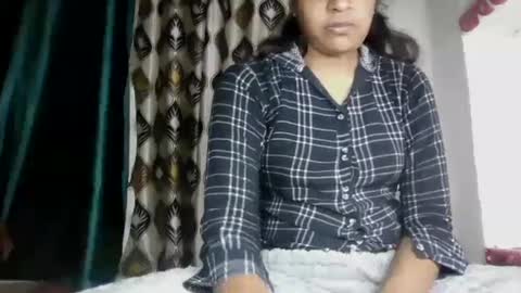 Snapshot of hotnsweetindian chatting on January 10, 2025, 12:26 pm lola online show from January 10, 2025, 12:26 pm