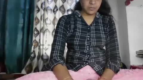 Snapshot of hotnsweetindian chatting on January 19, 2025, 10:17 am lola online show from January 19, 2025, 10:17 am