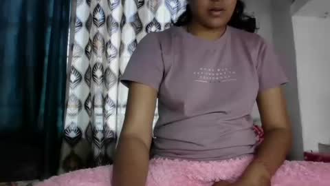 Snapshot of hotnsweetindian chatting on February 27, 2025, 6:40 am lola online show from February 27, 2025, 6:40 am