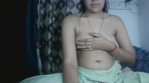 lola online show from April 12, 2026, 2:55 pm