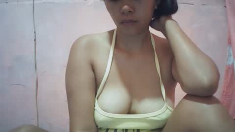 Snapshot of hotpink4u04 chatting on October 8, 2025, 6:38 pm hotpink4u04 online show from October 8, 2025, 6:38 pm