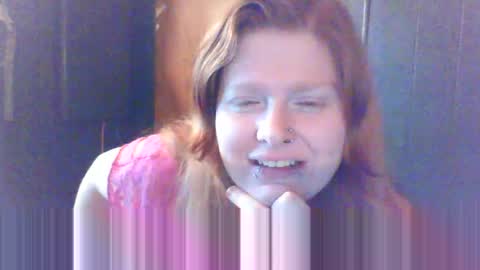 hotredhead666 online show from January 15, 2026, 7:28 pm