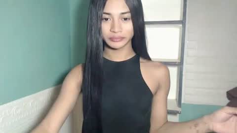 Snapshot of hotsexyaveryxx chatting on October 22, 2025, 7:57 pm Suzete online show from October 22, 2025, 7:57 pm