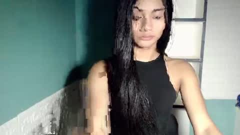 Snapshot of hotsexyaveryxx chatting on November 16, 2025, 8:31 am Suzete online show from November 16, 2025, 8:31 am