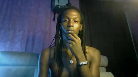 Snapshot of hotshadowx chatting on May 20, 2026, 7:42 pm hotshadowx online show from May 20, 2026, 7:42 pm