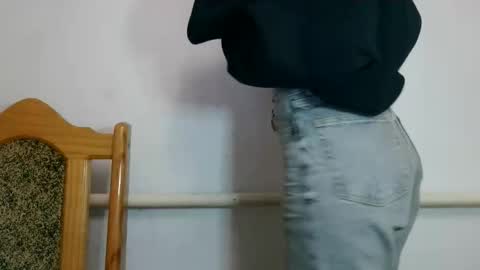 Snapshot of hotstellax chatting on October 28, 2025, 6:21 pm Stella online show from October 28, 2025, 6:21 pm