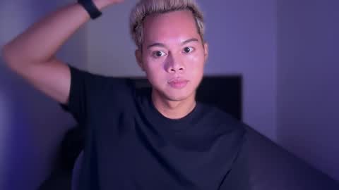 Snapshot of hotstuffph chatting on April 2, 2026, 10:13 am C A R L I T O online show from April 2, 2026, 10:13 am