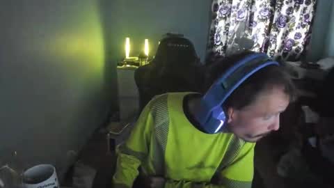 Snapshot of hotsummer1996 chatting on October 13, 2025, 4:07 pm hot online show from October 13, 2025, 4:07 pm