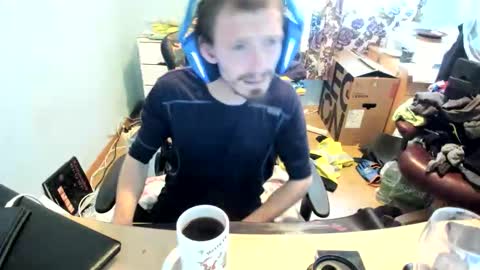 Snapshot of hotsummer1996 chatting on November 16, 2025, 10:43 am hot online show from November 16, 2025, 10:43 am