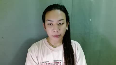 jelaigrande  online show from December 14, 2025, 9:25 am