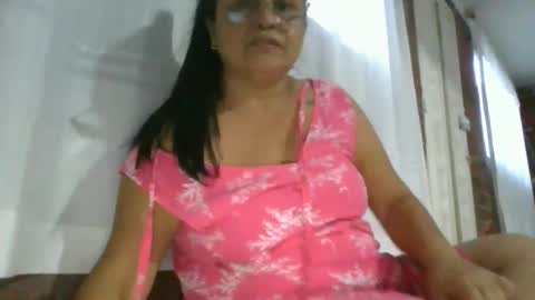 Snapshot of hottasttywoman chatting on March 1, 2025, 11:04 pm victorya karolyna online show from March 1, 2025, 11:04 pm