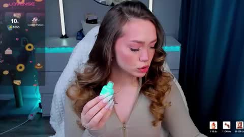 hello Im Eva online show from February 2, 2026, 11:42 am