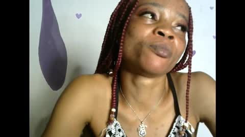 Snapshot of hottie_baddie14 chatting on November 12, 2025, 12:11 am hottie baddie14 online show from November 12, 2025, 12:11 am