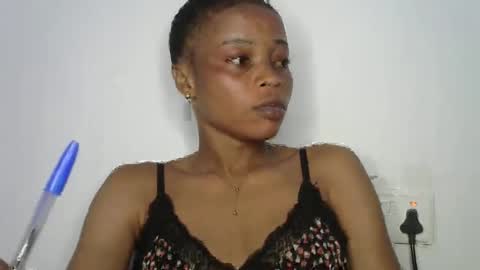 hottie baddie14 online show from April 15, 2026, 10:43 pm