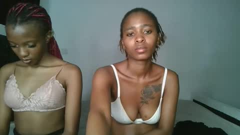 hottie_mistie online show from April 15, 2026, 11:06 am