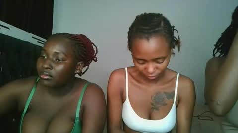 hottie_mistie online show from April 19, 2026, 9:06 pm
