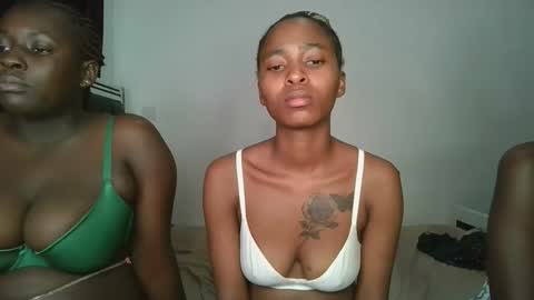 hottie_mistie online show from April 22, 2026, 2:58 am