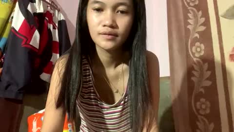 hottie_ptite online show from November 24, 2025, 2:11 am