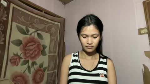 hottie_ptite online show from June 7, 2026, 9:24 am