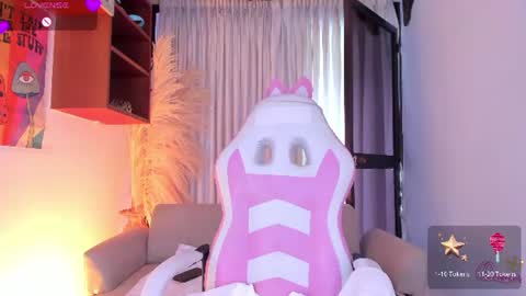 Snapshot of hottie_veronica chatting on July 9, 2026, 9:30 pm Veronica independent model online show from July 9, 2026, 9:30 pm