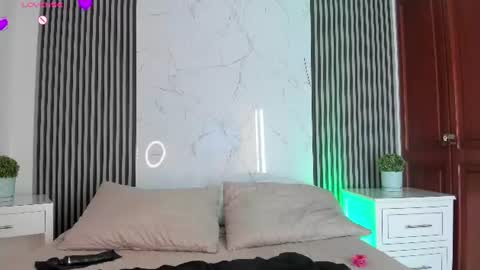 Snapshot of hottie_veronica chatting on July 31, 2026, 10:09 pm Veronica independent model online show from July 31, 2026, 10:09 pm