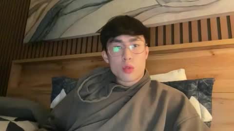 hottiewithabody101 online show from October 23, 2025, 2:44 am