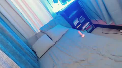 Snapshot of hottmolly100403 chatting on November 10, 2025, 9:25 pm SCARLET online show from November 10, 2025, 9:25 pm