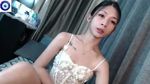 Snapshot of hottmolly100403 chatting on July 10, 2026, 1:32 am SCARLET online show from July 10, 2026, 1:32 am