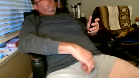 Hottop 1981 online show from April 24, 2026, 1:41 am